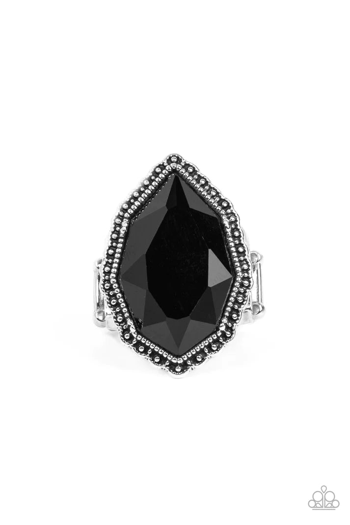 Avant-GRANDEUR Black Rhinestone Ring