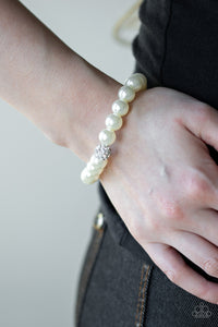 Pearls,rhinestones,stretchy,white,POSHing Your Luck - White Pearl Stretchy Bracelet